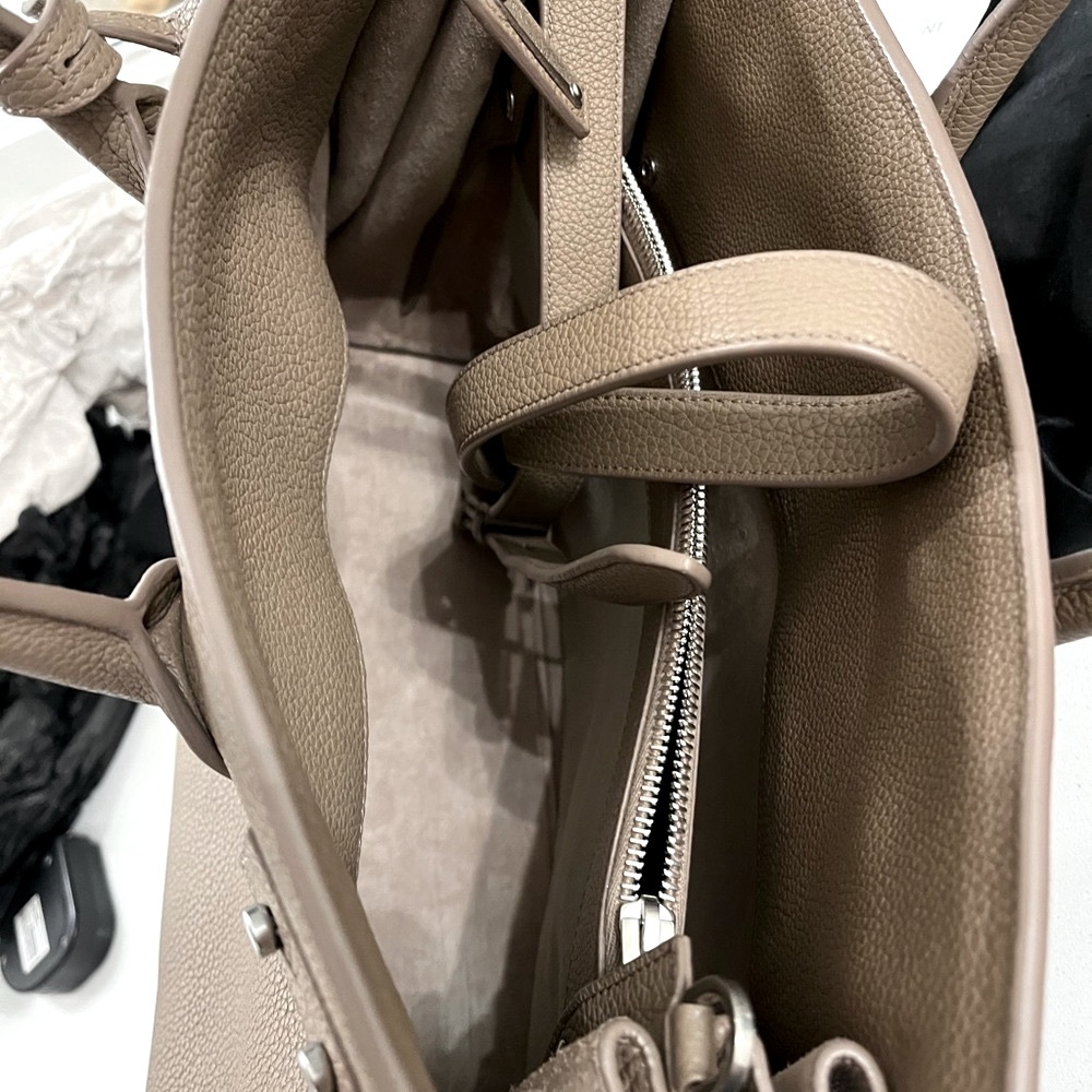 Reduced!! Saint Laurent Sac de Jour Small Taupe Soft Grained leather - Picture 10 of 15